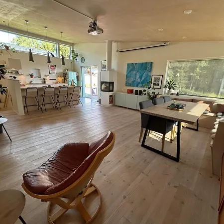 Stylish House For Rent Easter And Christmas 2025